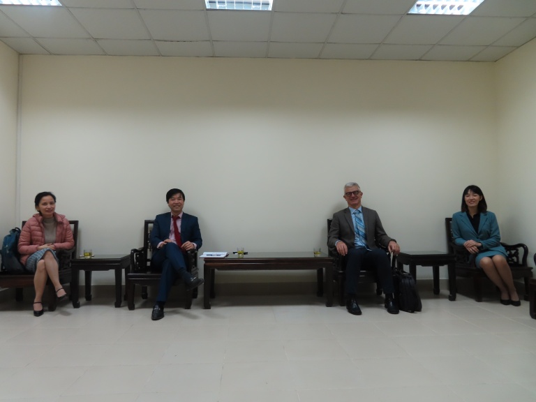 Tiếp và làm việc với Tùy viên khoa học Đại sứ quán Cộng hòa Ý, tại Hà Nội, Việt Nam (English version below)