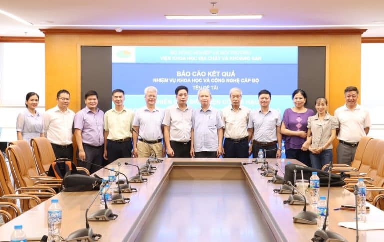 Nhận diện giá trị di sản, hướng tới phát triển du lịch địa chất