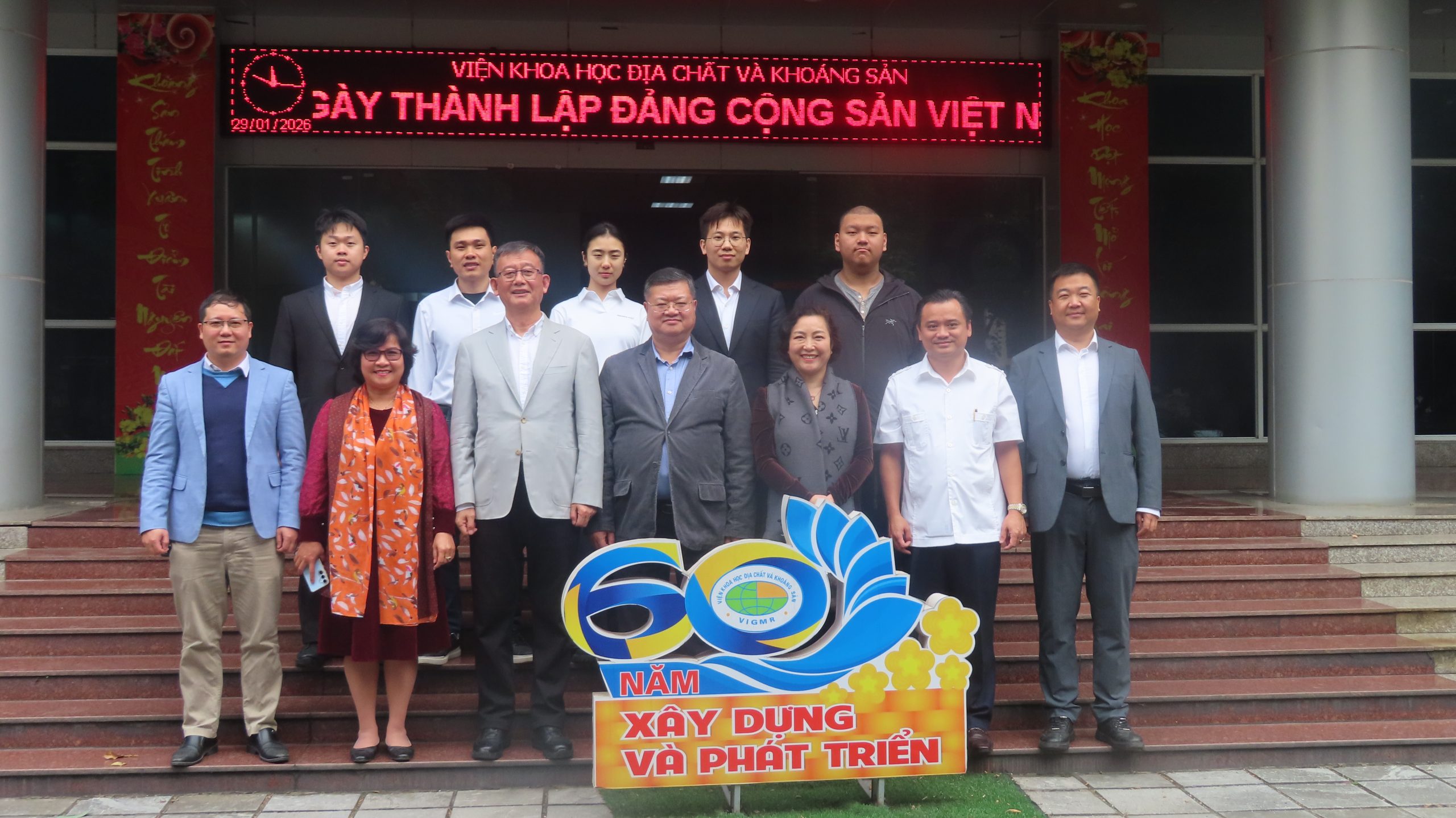 Viện Khoa học Địa chất và Khoáng sản tăng cường hợp tác với các nhà khoa học Trung Quốc